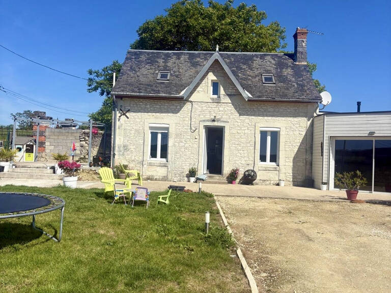 Entre LENCLOITRE et SAINT-GERVAIS-LES-TROIS-CLOCHERS, maison — photo 1