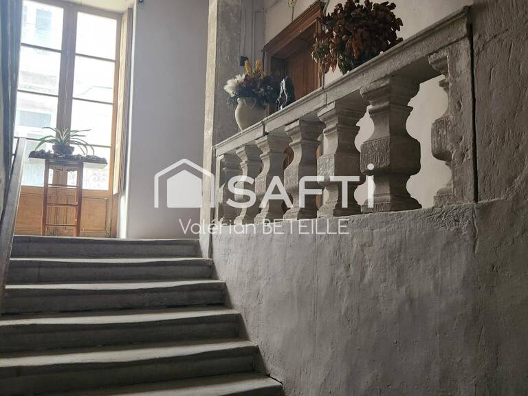 Appartement de caractère à rénover  125 m² — photo 1