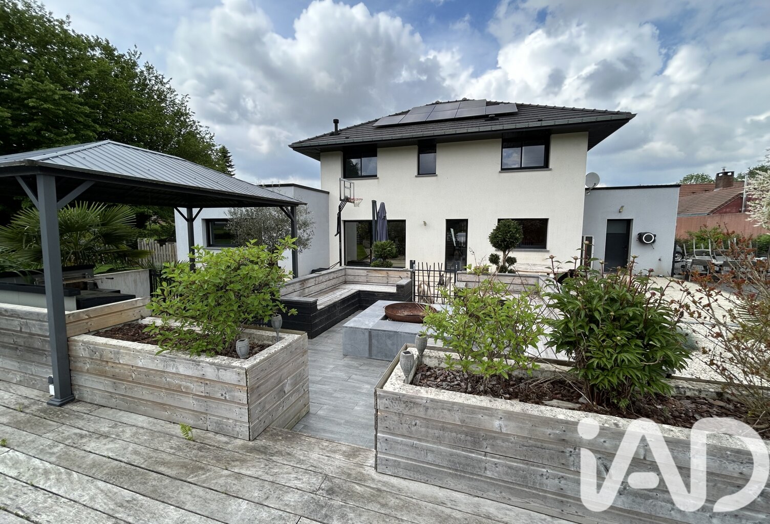 Vente Maison/villa 11 pièces — photo 1