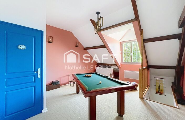 PROPRIETE - 6 CH - PISCINE - DOUBLE GARAGE — photo 4
