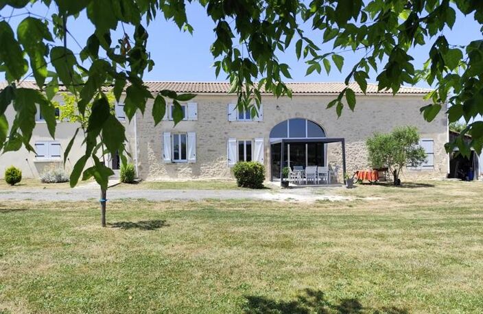Maison en pierre de 8 pièces principales — photo 5