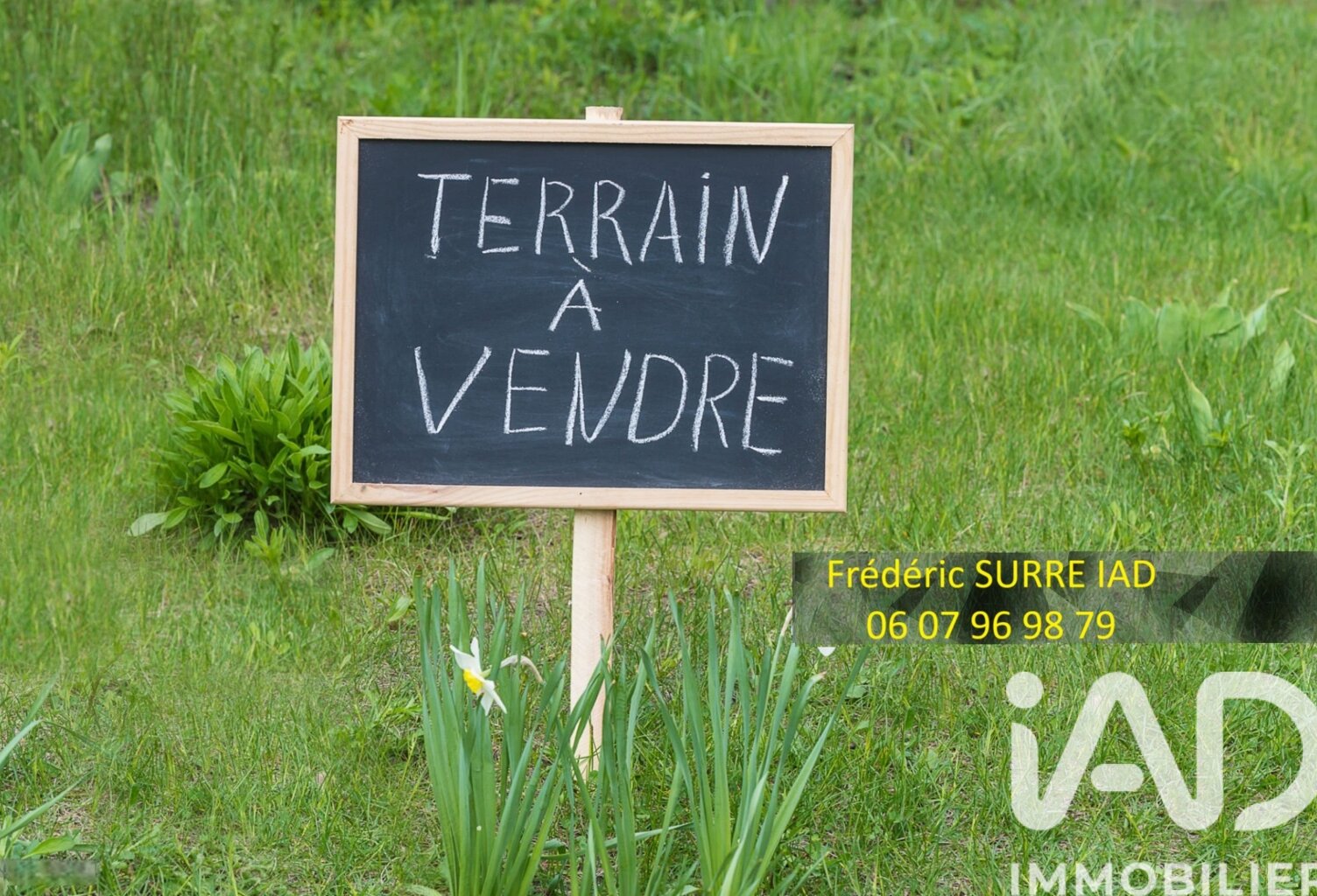 Vente Terrain 896 m&sup2; — photo 1