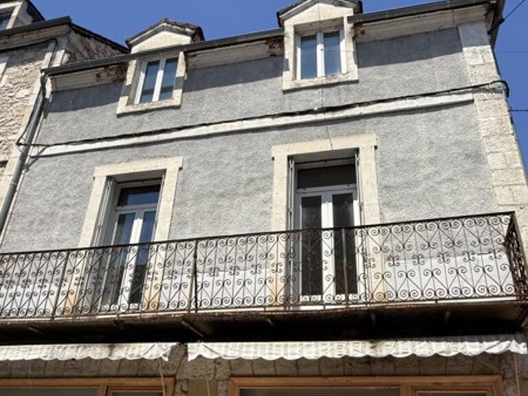 Maison en pierre de 6 pièces principales — photo 1