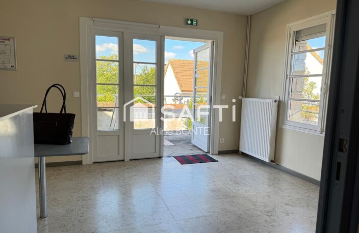 Proximité Clinique Pasteur - Local professionnel + F3 indépendant — photo 2
