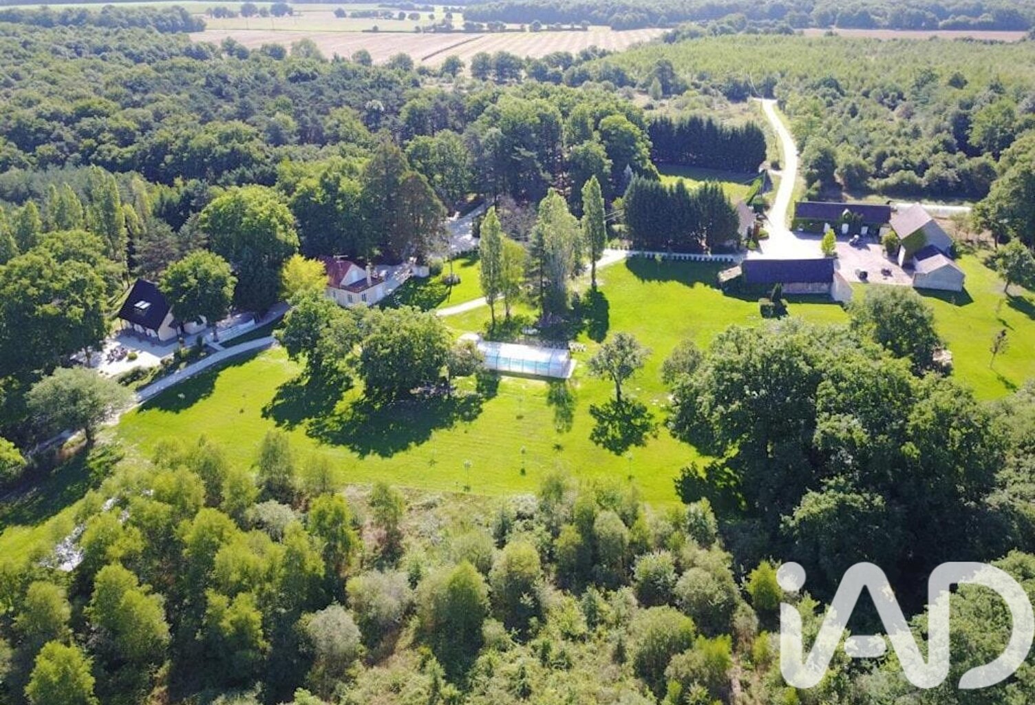 Vente Domaine 16 pièces — photo 1