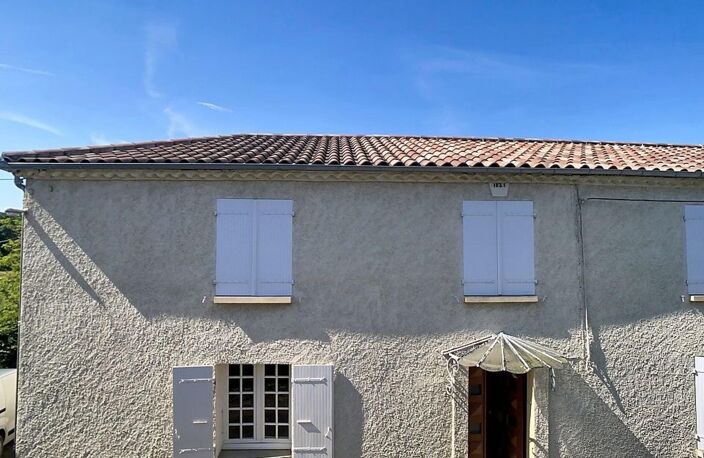 UNE MAISON ET UN GRAND HANGAR — photo 3