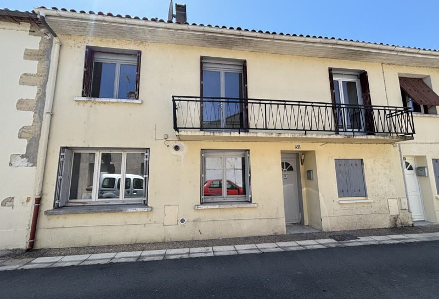 Maison de ville de 3 pièces principales — photo 1