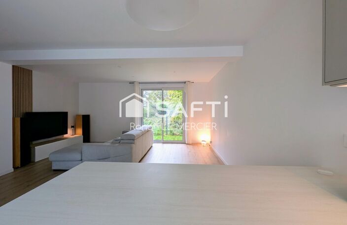 Maison RE 2020 décorée avec soin — photo 4