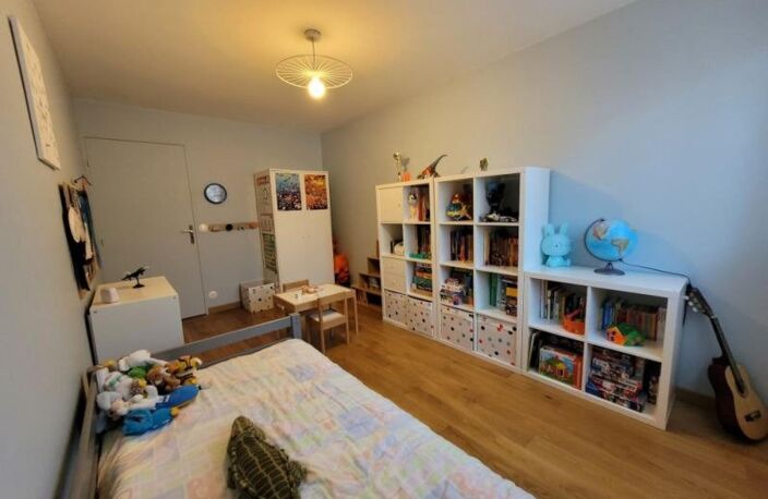 TRES BEL APPARTEMENT AUX PORTES DU PARC DU BOURRAN — photo 5