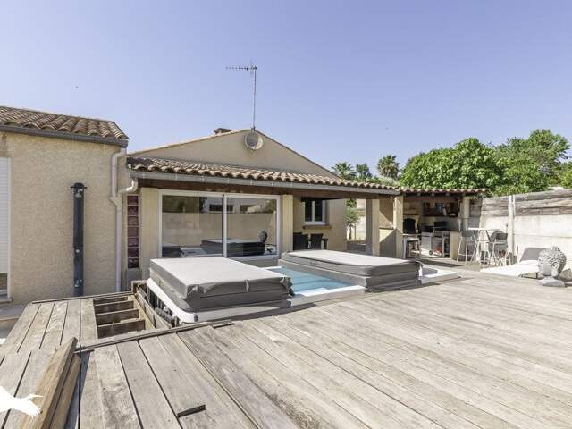 Villa de 6 pièces principales — photo du bien