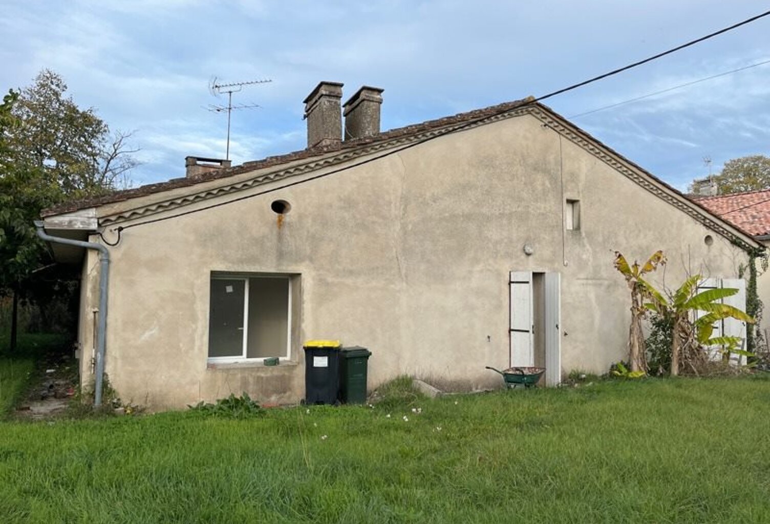 Maison en pierre de 5 pièces principales — photo 1