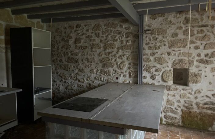 Maison en pierre de 5 pièces principales — photo 3