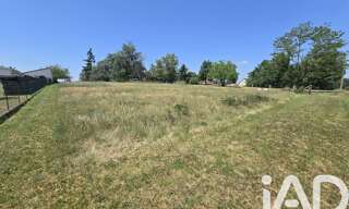 Terrain  1500 m² à vendre à Saint-Pourçain-sur-Sioule (03500)