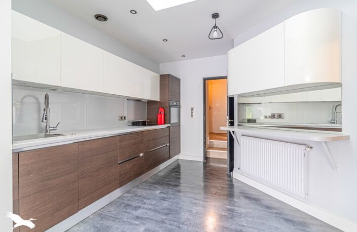 Maison en pierre de 4 pièces principales — photo 2