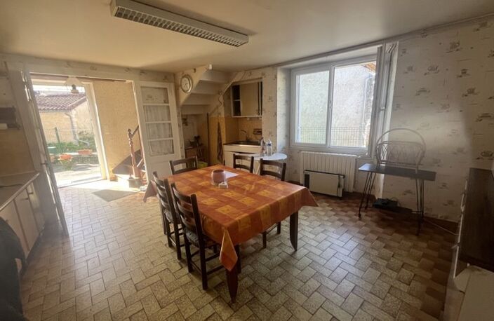 Maison en pierre de 5 pièces principales — photo 2