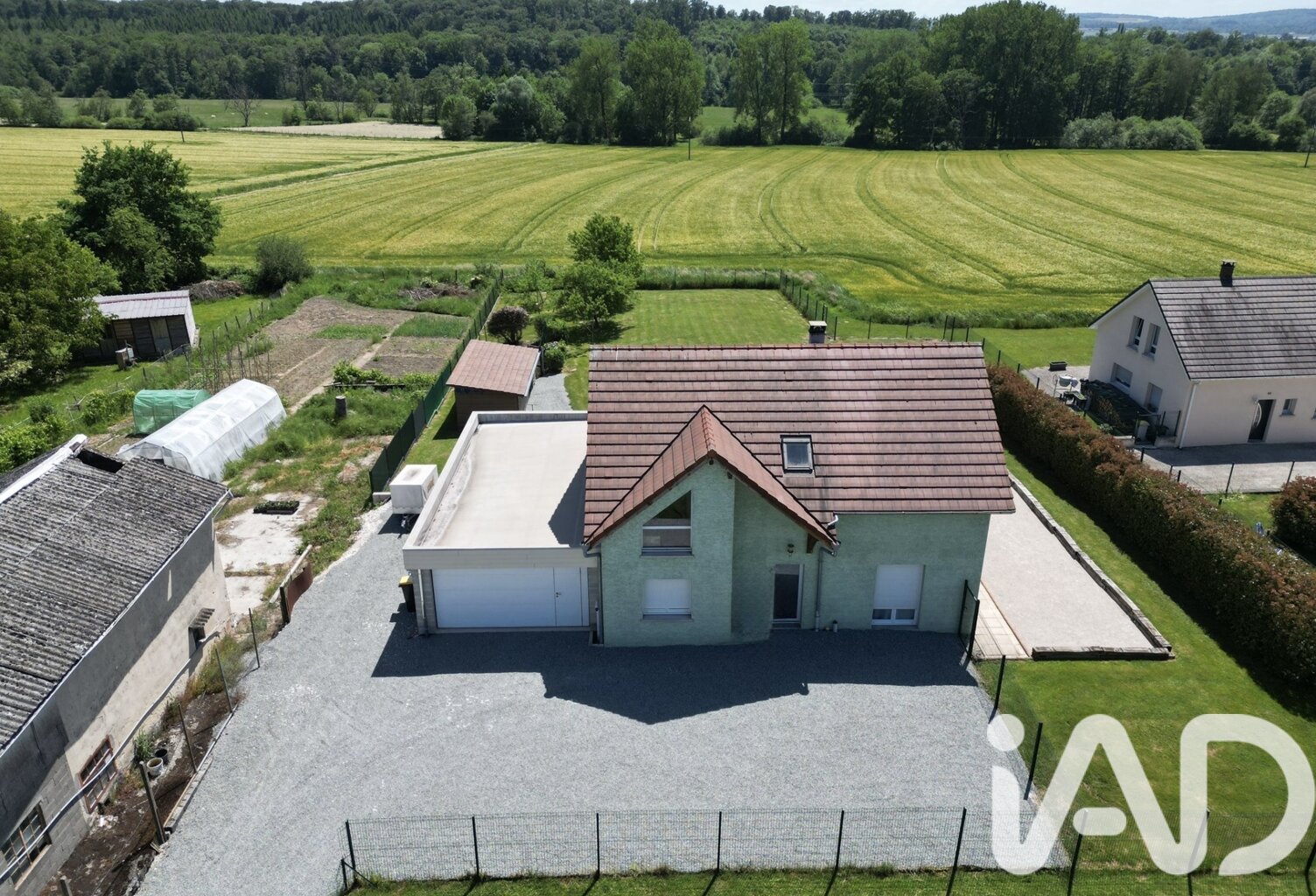Vente Maison/villa 7 pièces — photo 1