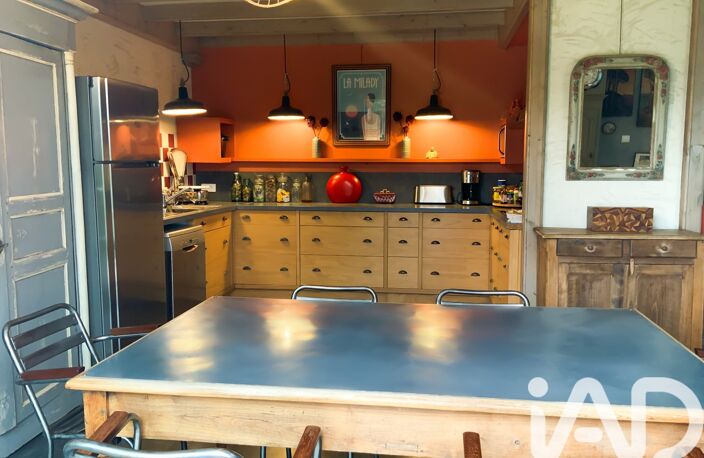 Vente Maison/villa 10 pièces — photo 2
