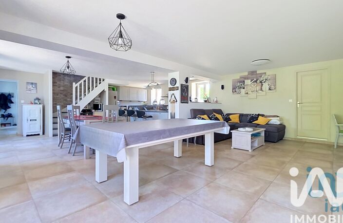 Vente Maison/villa 8 pièces — photo 3