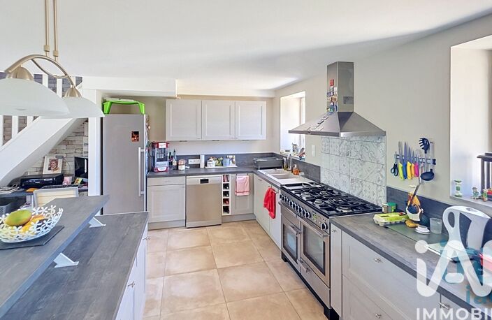 Vente Maison/villa 8 pièces — photo 4
