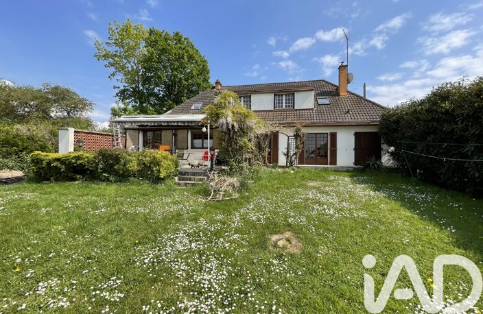 Vente Maison/villa 8 pièces — photo 2