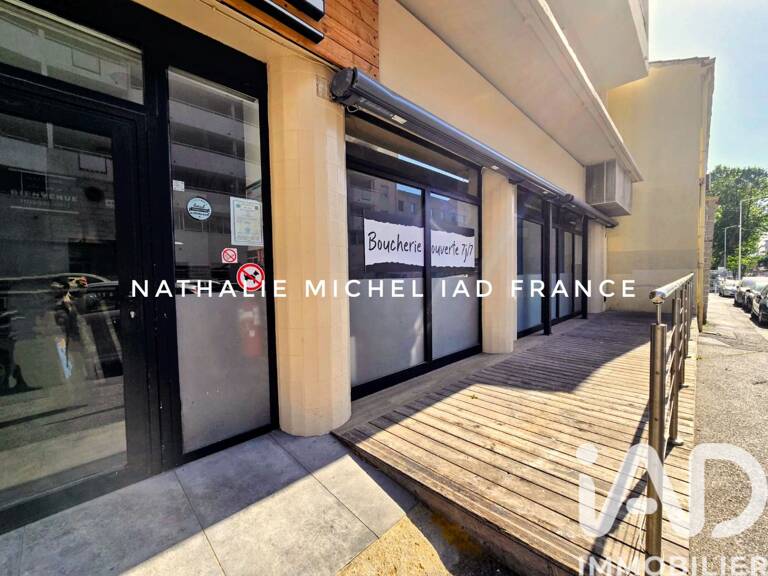 Vente Boutique/Local commercial 216 m&sup2; — photo 1