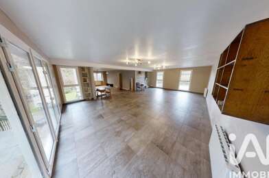 Maison 9 pièces 348500 €