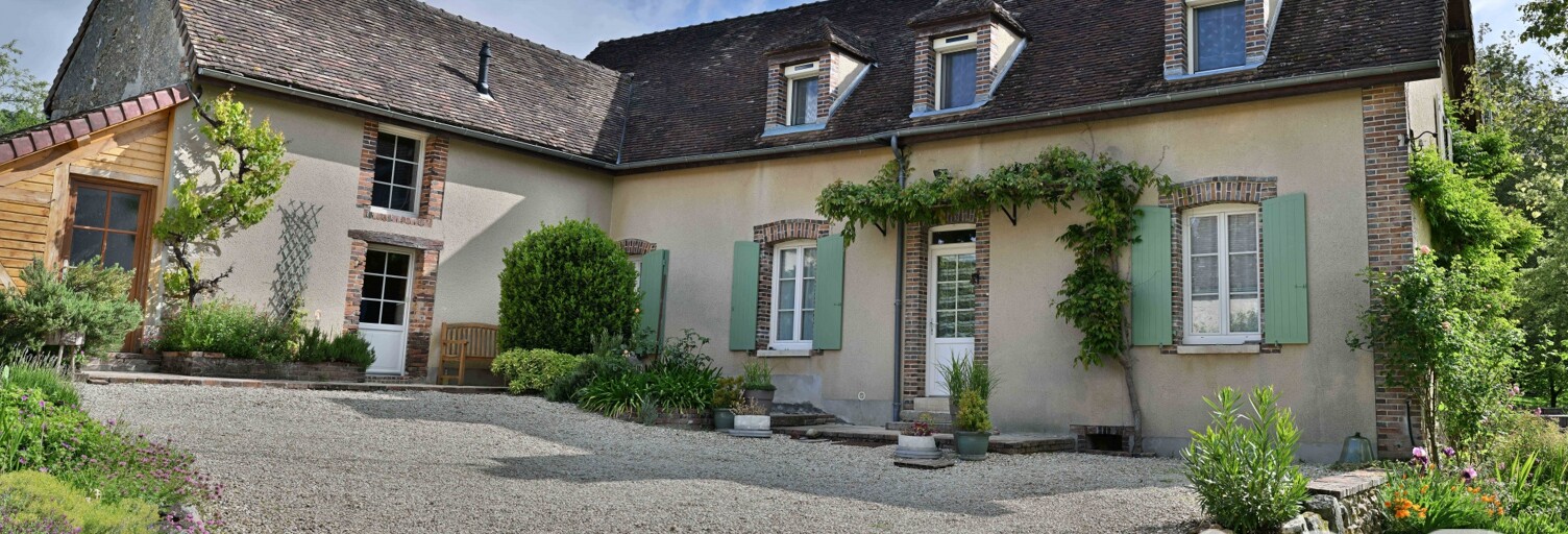 Maison 7 Pièces 215 m² à vendre à La Celle-Saint-Cyr (89116)