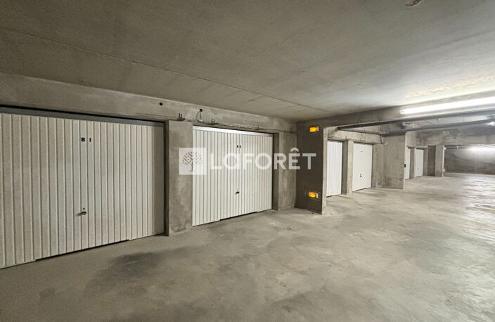 À VENDRE - Garage fermé - Saint-Alban-Leysse — photo 4