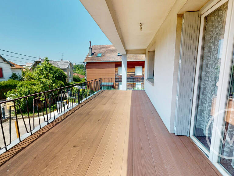 T5 avec Jardin, terrasse, garage et stationnement — photo 1
