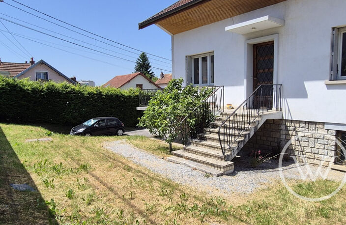 T5 avec Jardin, terrasse, garage et stationnement — photo 2