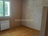 Maison de caractère récente - 5 pièces - CHAMPNIERS (16) — photo 3