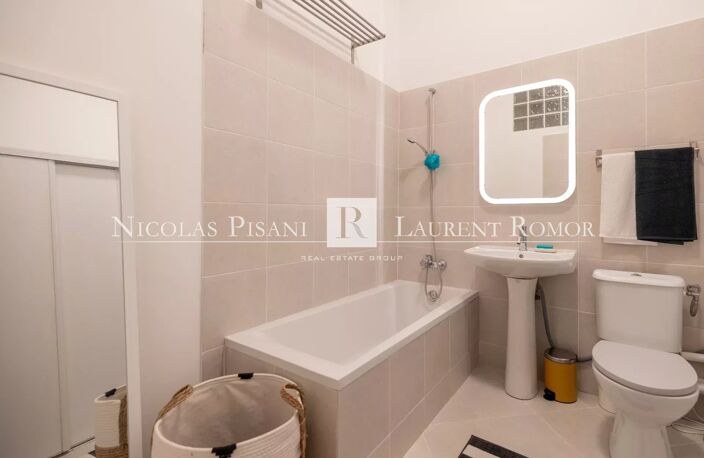 EXCLUSIVITÉ - VILLEFRANCHE SUR MER - 3 pièces situé au cœur de l — photo 5