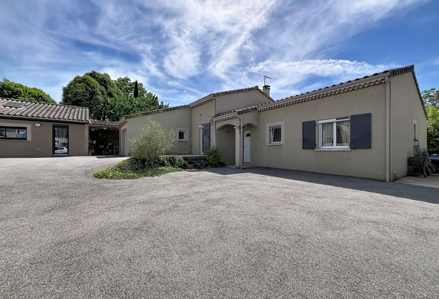 Maison À Vendre — photo 1