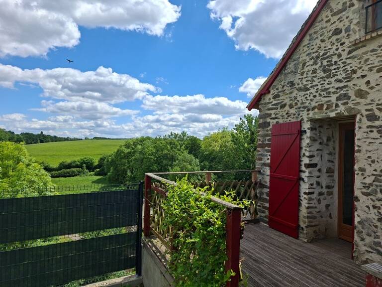 Jolie maison authentique en pierre, Au coeur des Alpes Mancelles, 160m2 surface totale sur Cave, 66 m2 Séjour, jardin clos, 3 chambres et Pièce palière — photo 1