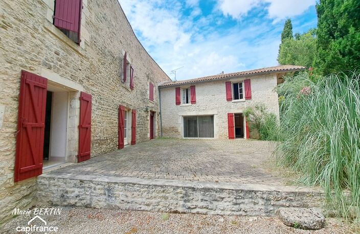 Propriété à vendre 11 pièces CELLES SUR BELLE (79) — photo 4