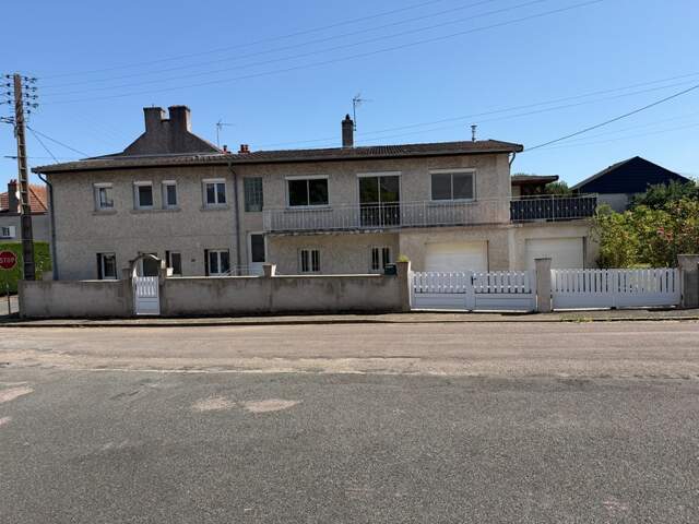 Maison à vendre 5 pièces MONTCEAU LES MINES (71) — photo du bien