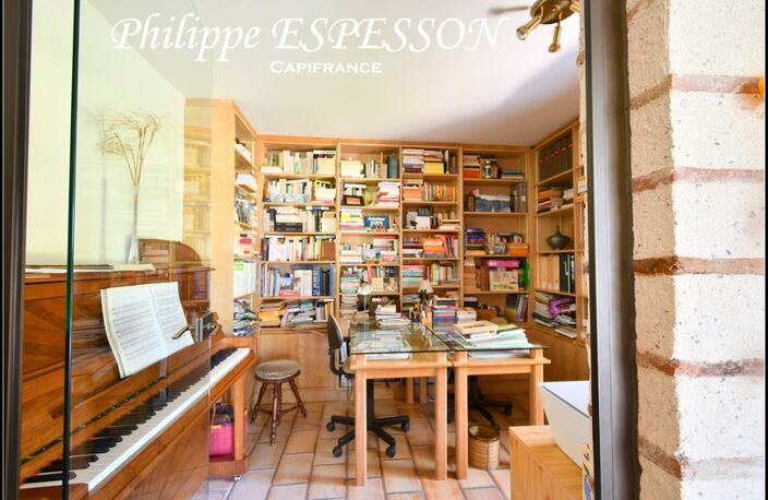 À 10 km de Marmande – Authentique ferme viticole en pierre – 207 m² – 6 chambres – Parc de 8 840 m² — photo 4