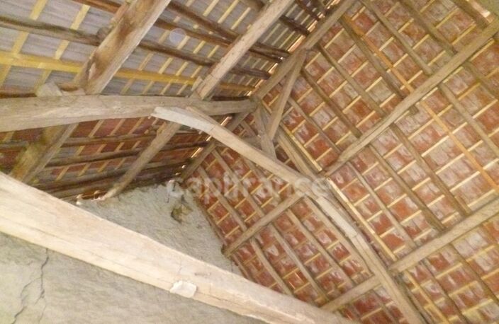 Maisons à restaurer avec grange et jardinets, idéal investisseurs, 6 pièces proche de GUERIGNY (58) — photo 5