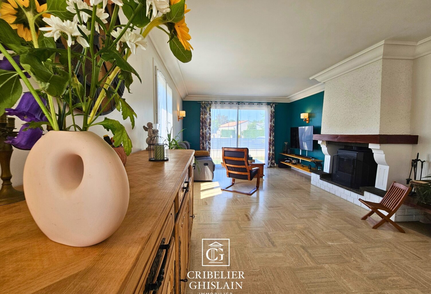 Maison familiale rénovée 240 m² – 10 pièces – 4 chambres – Essarts-en-Bocage (85) — photo 1