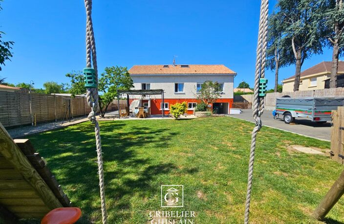 Maison familiale rénovée 240 m² – 10 pièces – 4 chambres – Essarts-en-Bocage (85) — photo 4