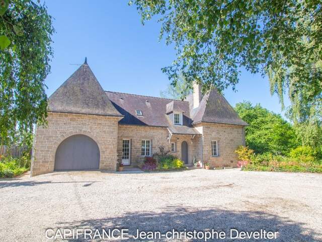 GORRON (53) Propriete à vendre propriété 5 chambres sur terrain de 3170 m2 — photo du bien