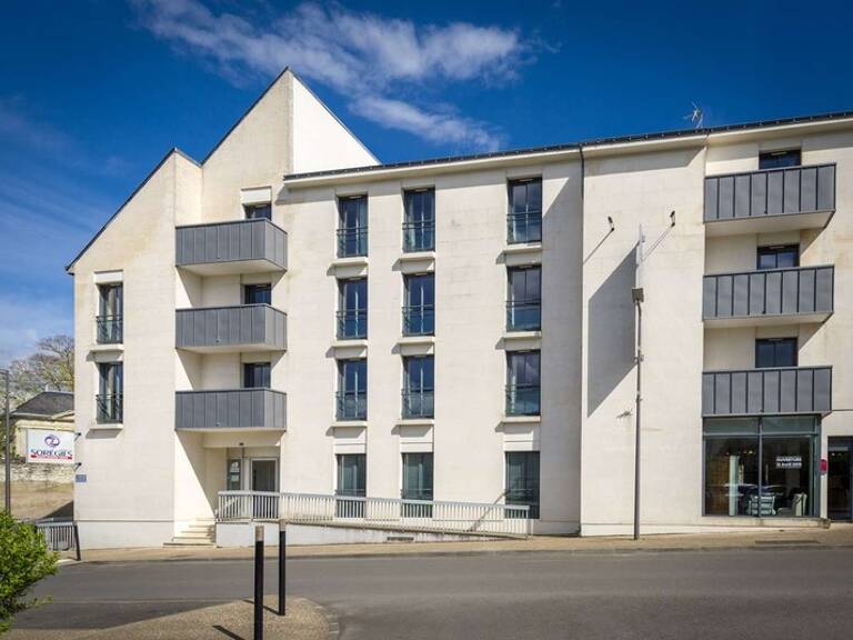 Immeuble à vendre LOUDUN (86) — photo 1