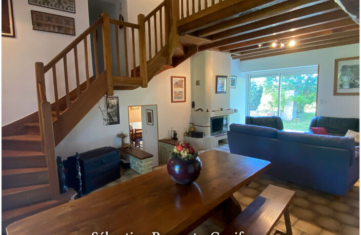 Champagnac de Belair (24), Dordogne, Maison en pierre à vendre, 211 m², 6 Pièces, Terrain 4 332 m², 5 chambres, Gîte, Atelier — photo 5