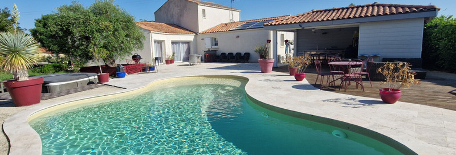 Maison 6 Pièces 183 m² à vendre à Saint-Jean-d'Angély (17400)