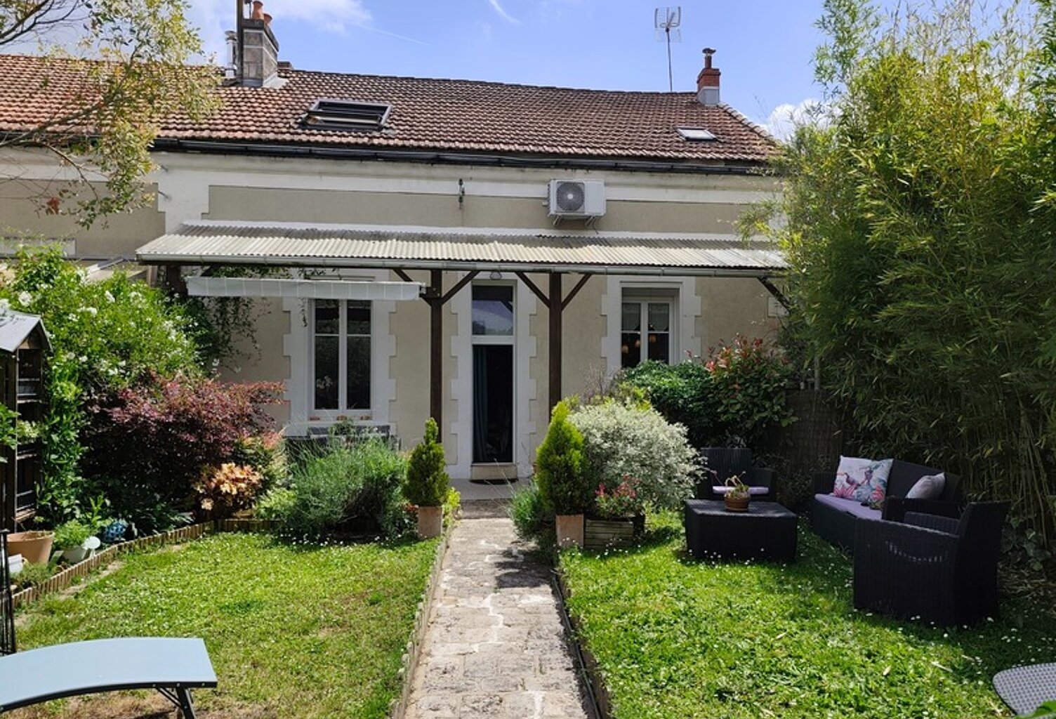 Maison à vendre 7 pièces ANGOULEME (16) — photo 1