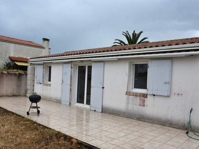 Dpt Charente Maritime (17), Ile d'Oléron, LA BREE LES BAINS, Maison à vendre 4 pièces — photo du bien