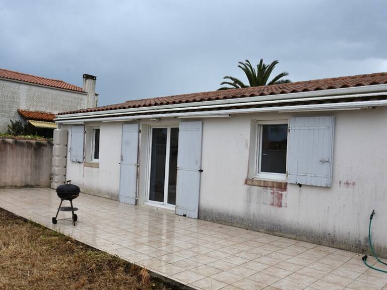 Dpt Charente Maritime (17), Ile d'Oléron, LA BREE LES BAINS, Maison à vendre 4 pièces — photo 1