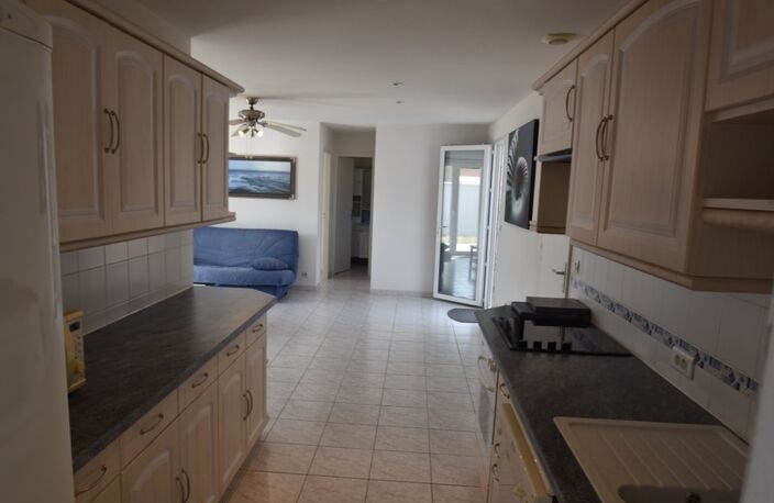 Dpt Charente Maritime (17), Ile d'Oléron, LA BREE LES BAINS, Maison à vendre 4 pièces — photo 3