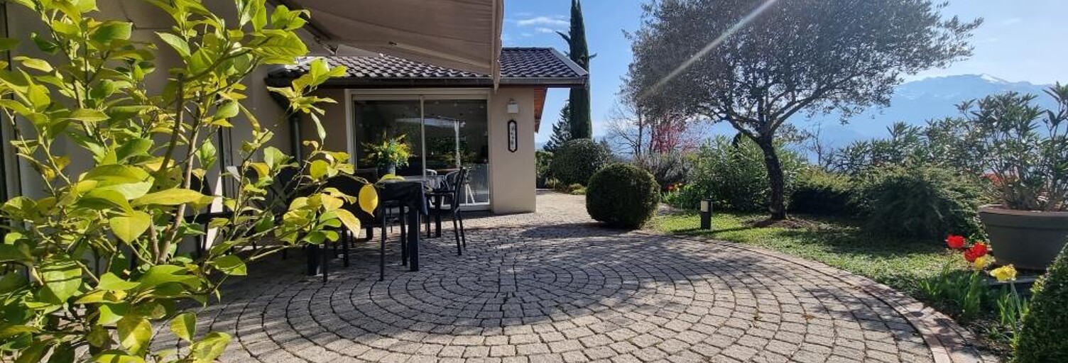 Maison 7 Pièces 214 m² à vendre à Saint-Ismier (38330)