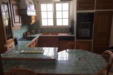 Appartement 5 pièces 840 €